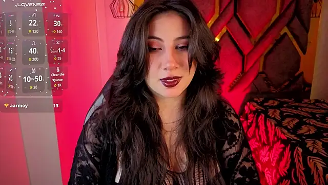 Luvienne online show from April 9, 2026, 6:57 pm