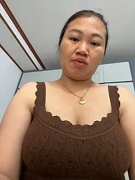 Puka2001 online show from March 12, 2026, 3:23 am