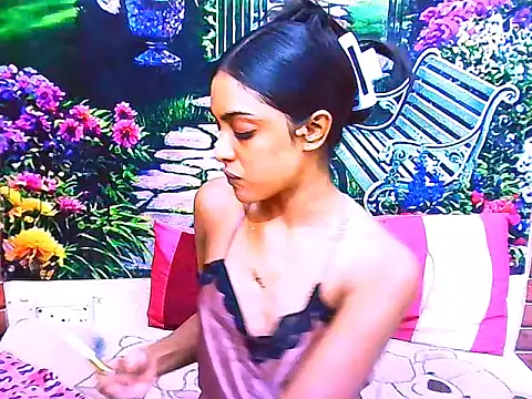 Snapshot of IndianPretty14u2Luv chatting on April 14, 2026, 6:25 pm IndianPretty14u2Luv online show from April 14, 2026, 6:25 pm