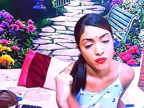 Snapshot of IndianPretty14u2Luv chatting on April 15, 2026, 7:58 pm IndianPretty14u2Luv online show from April 15, 2026, 7:58 pm