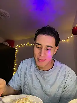 Maximuz1920 online show from April 9, 2026, 8:36 pm