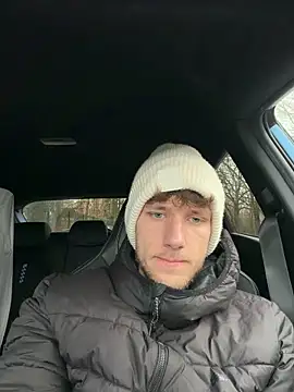 Snapshot of YoungSkinnyBoy20 chatting on February 25, 2026, 7:40 am YoungSkinnyBoy20 online show from February 25, 2026, 7:40 am