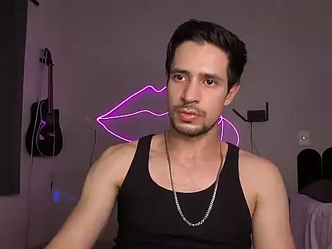 Snapshot of Cshunderlick chatting on February 16, 2026, 12:07 am Cshunderlick online show from February 16, 2026, 12:07 am