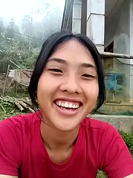 Snapshot of Hoa-tuylip chatting on March 21, 2026, 12:48 am Hoa-tuylip online show from March 21, 2026, 12:48 am