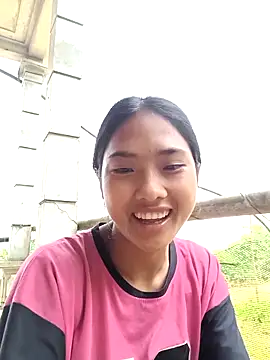 Snapshot of Hoa-tuylip chatting on April 3, 2026, 5:27 am Hoa-tuylip online show from April 3, 2026, 5:27 am