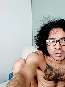 Snapshot of Batou1683 chatting on February 21, 2026, 10:16 am Batou1683 online show from February 21, 2026, 10:16 am