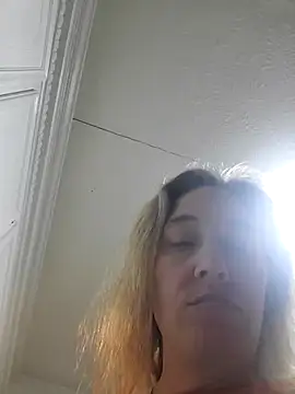 Snapshot of Sunflower0025 chatting on March 3, 2026, 12:50 am Sunflower0025 online show from March 3, 2026, 12:50 am