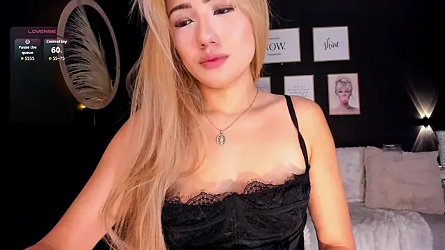 Snapshot of Isa_cortes_ chatting on May 27, 2026, 2:58 pm Isa cortes online show from May 27, 2026, 2:58 pm