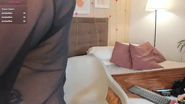 Snapshot of SalomeStorm_ chatting on February 10, 2026, 1:59 pm SalomeStorm online show from February 10, 2026, 1:59 pm