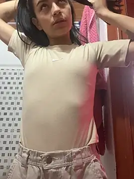 Snapshot of bliinkii_and_luka_ chatting on March 2, 2026, 1:07 pm bliinkii and luka online show from March 2, 2026, 1:07 pm