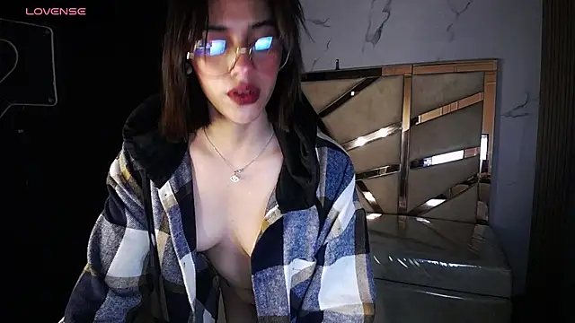 Snapshot of Skaller_james_a chatting on February 4, 2026, 12:44 pm Skaller james a online show from February 4, 2026, 12:44 pm