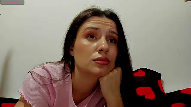 Snapshot of Adeline_Reilly chatting on March 4, 2026, 2:17 am Adeline Reilly online show from March 4, 2026, 2:17 am