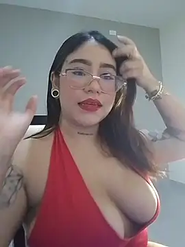 Helll girll online show from February 14, 2026, 4:31 am