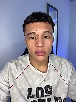 Dominik Souza online show from April 2, 2026, 7:55 pm