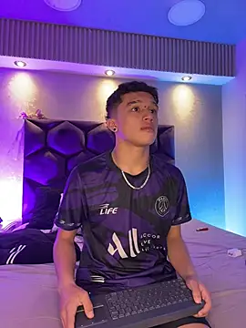 Dominik Souza online show from April 18, 2026, 7:07 pm