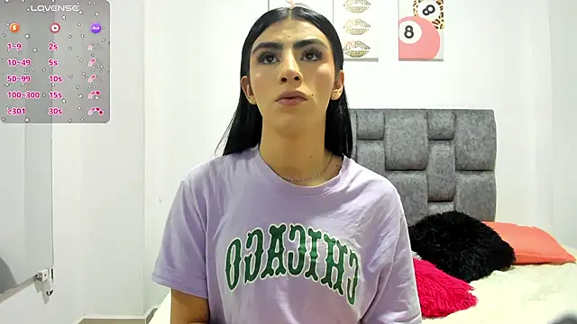 Snapshot of Isabella_Moon9 chatting on April 12, 2026, 6:24 pm Isabella Moon9 online show from April 12, 2026, 6:24 pm