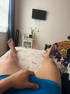 Snapshot of Leitequentegg chatting on February 13, 2026, 2:46 pm Leitequentegg online show from February 13, 2026, 2:46 pm