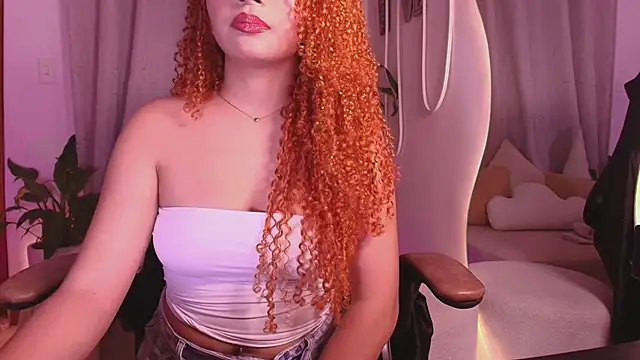 Snapshot of _lindapynk_ chatting on February 17, 2026, 1:35 am lindapynk online show from February 17, 2026, 1:35 am