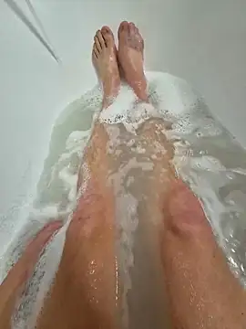 Snapshot of kondec chatting on February 1, 2026, 12:53 am kondec online show from February 1, 2026, 12:53 am