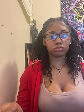 Snapshot of Ebonythroat777 chatting on February 14, 2026, 6:15 pm Ebonythroat777 online show from February 14, 2026, 6:15 pm