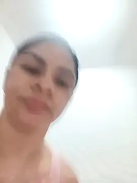 Snapshot of luna_pinky chatting on March 11, 2026, 2:34 pm luna pinky online show from March 11, 2026, 2:34 pm