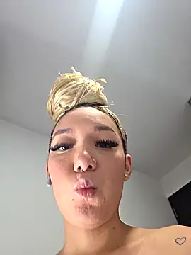 alaia princess online show from April 1, 2026, 11:24 pm