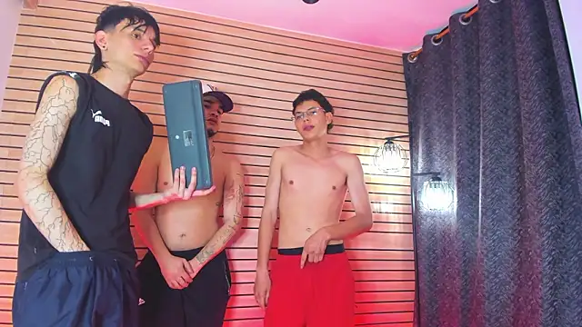 TheBatMansion online show from March 20, 2026, 2:05 am