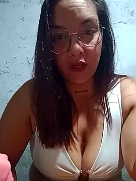 Snapshot of kuramaqueen chatting on March 5, 2026, 2:40 am kuramaqueen online show from March 5, 2026, 2:40 am