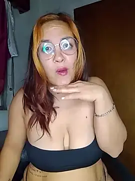 Snapshot of kuramaqueen chatting on July 19, 2026, 6:06 am kuramaqueen online show from July 19, 2026, 6:06 am