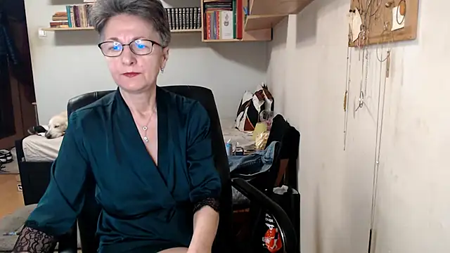 katemodel online show from October 9, 2025, 6:22 am