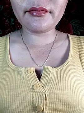 Reina Fcup01 online show from February 5, 2026, 5:56 am