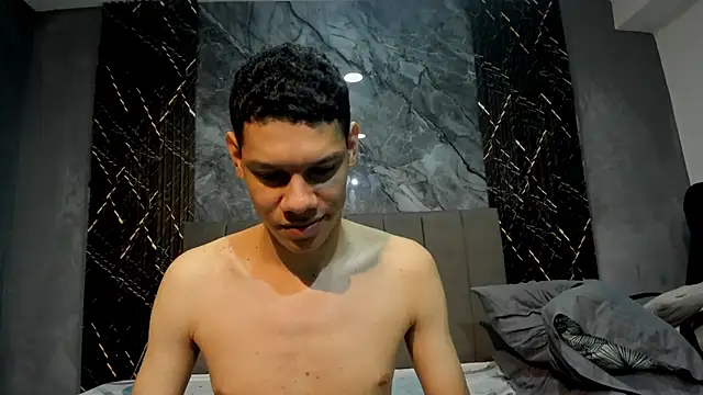 Snapshot of milo_cruz_ chatting on June 25, 2026, 5:12 am milo cruz online show from June 25, 2026, 5:12 am