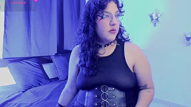 SamanthaGriim online show from February 17, 2026, 10:05 pm