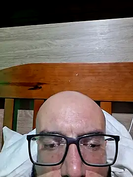 Robsonitj90 online show from February 3, 2026, 7:46 am