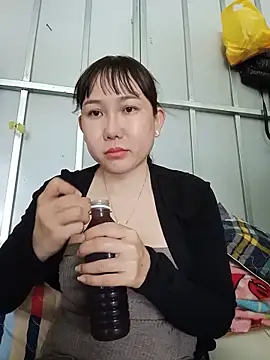 Ana-love2026 online show from May 11, 2026, 2:39 am