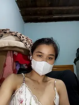 Snapshot of Daisy-lusia2026 chatting on June 14, 2026, 2:30 pm Daisy-lusia2026 online show from June 14, 2026, 2:30 pm