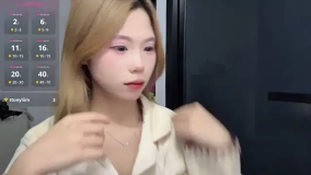 Snapshot of F-Qing chatting on March 4, 2026, 10:32 am F-Qing online show from March 4, 2026, 10:32 am