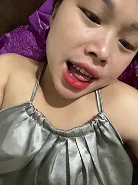Snapshot of Emxinhka1 chatting on March 29, 2026, 3:28 am Emxinhka1 online show from March 29, 2026, 3:28 am