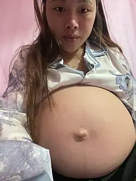 Snapshot of Emxinhka1 chatting on April 4, 2026, 2:25 pm Emxinhka1 online show from April 4, 2026, 2:25 pm