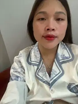 Snapshot of Emxinhka1 chatting on April 13, 2026, 10:54 am Emxinhka1 online show from April 13, 2026, 10:54 am