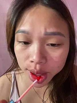 Snapshot of Emxinhka1 chatting on April 19, 2026, 2:11 am Emxinhka1 online show from April 19, 2026, 2:11 am