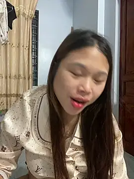 Snapshot of Emxinhka1 chatting on April 24, 2026, 2:19 pm Emxinhka1 online show from April 24, 2026, 2:19 pm