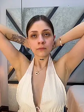 Snapshot of AriaWillssX chatting on February 28, 2026, 8:32 pm AriaWillssX online show from February 28, 2026, 8:32 pm