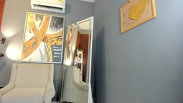 nina swaan online show from February 11, 2026, 10:53 am