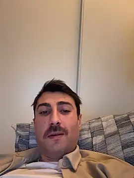 Aliiiix online show from February 10, 2026, 11:09 pm