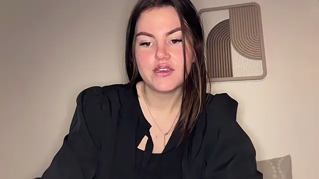 Snapshot of kiaraaaa75 chatting on February 13, 2026, 4:14 pm kiaraaaa75 online show from February 13, 2026, 4:14 pm