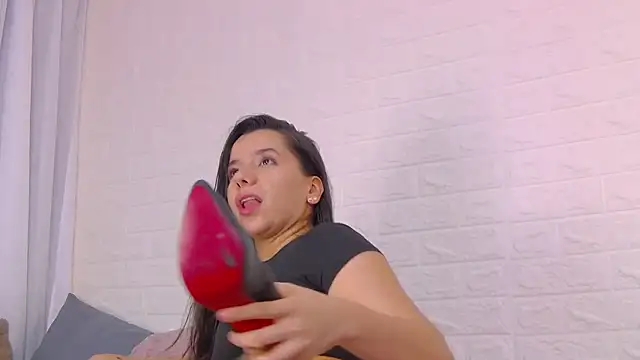 Snapshot of AprilVelvett chatting on February 28, 2026, 6:25 am AprilVelvett online show from February 28, 2026, 6:25 am