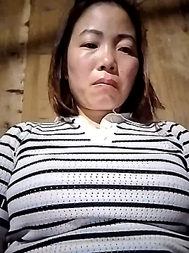 Ella-aa online show from February 24, 2026, 10:08 pm