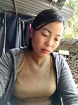 Ella-aa online show from March 10, 2026, 5:56 am