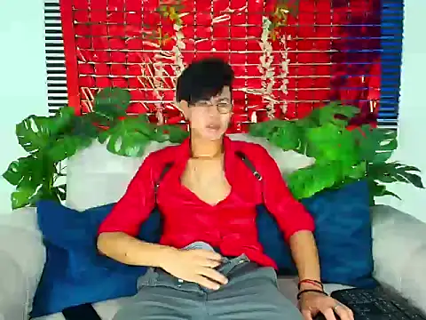 ThiiagoSaeenz online show from February 25, 2026, 3:54 pm